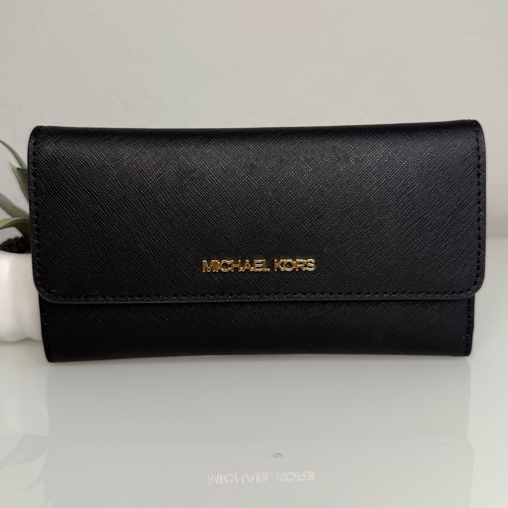 Michael Kors Trifold Wallet Black Color - Picture 2 of 7